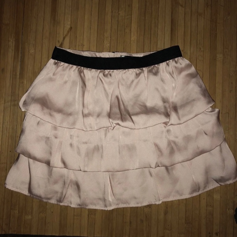 Guesspink bubbly skirt